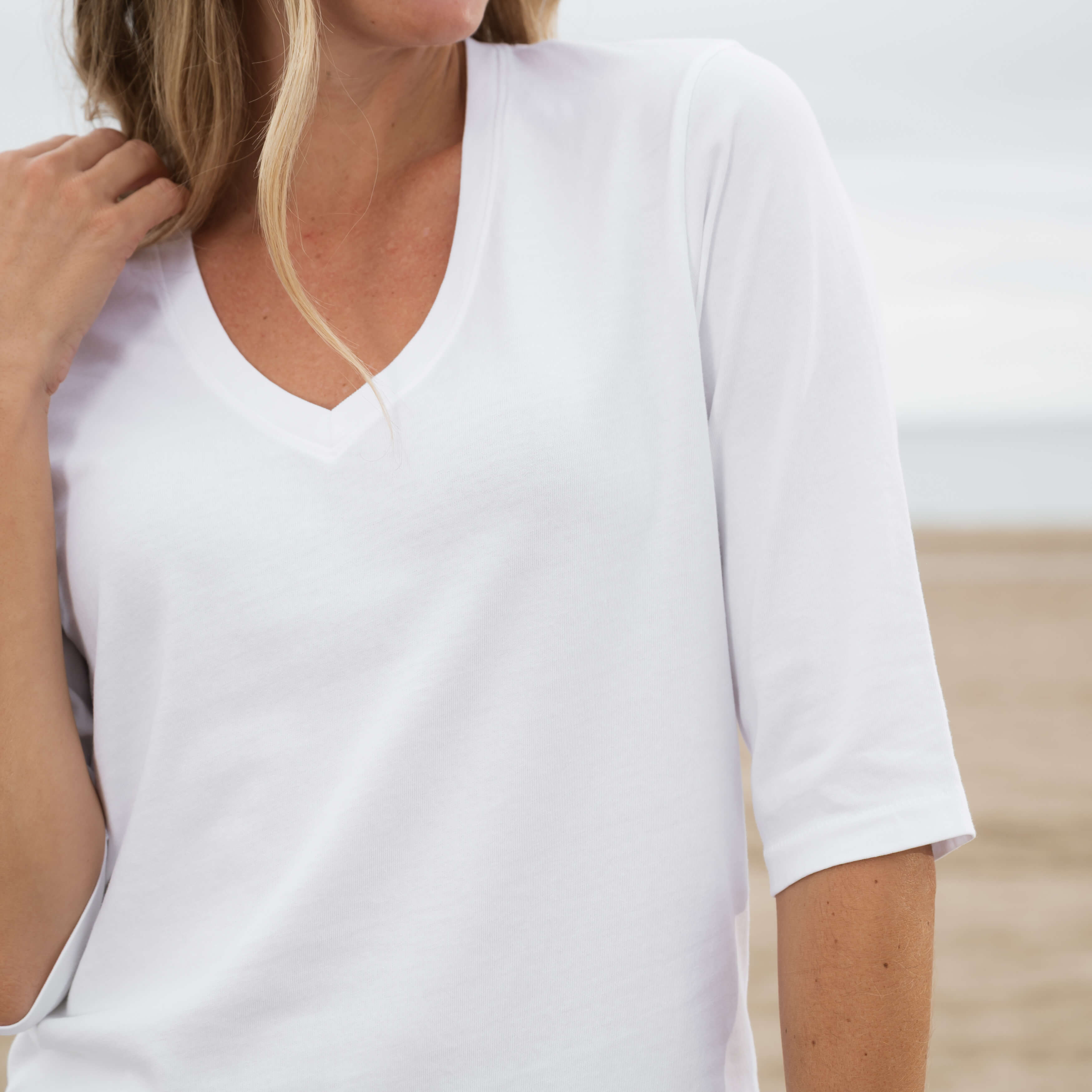 Womens Heavyweight Elbow Sleeve V-Neck